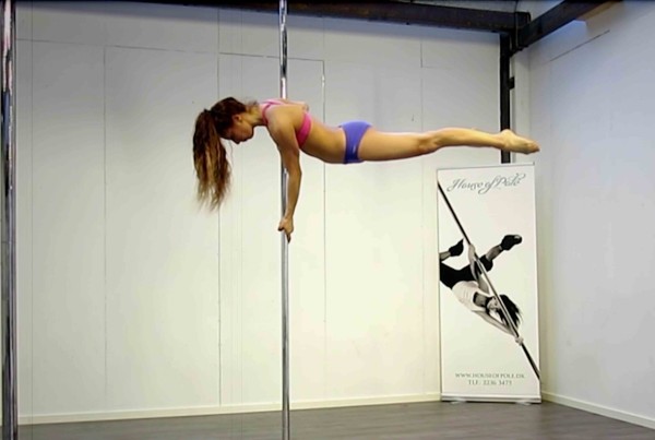 Melina – Pole Artist